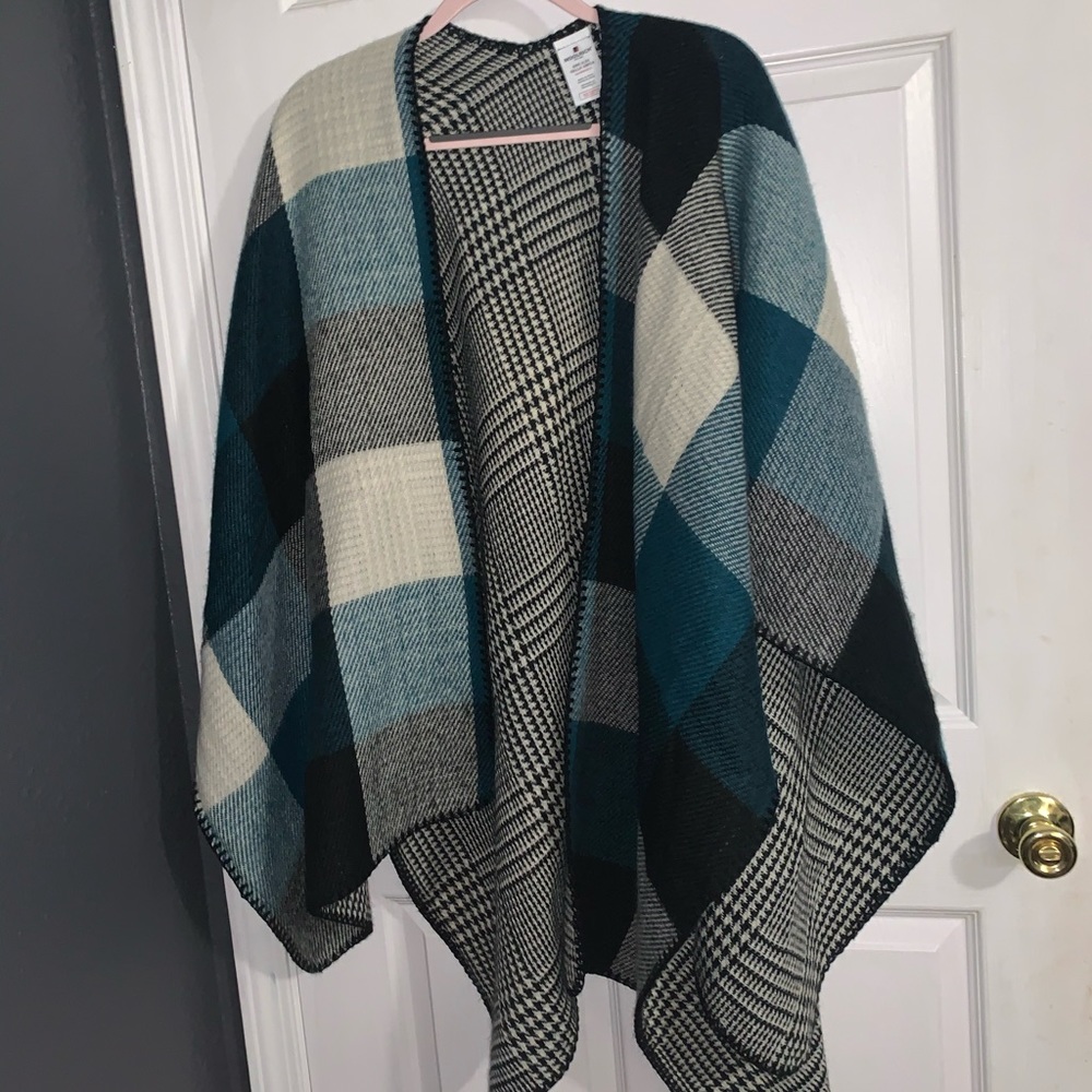 blue & black winter shaw
